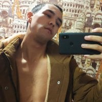 IAMSTEL Adlı Modelin Çevrimdışı Sohbet Odası