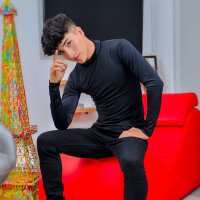CristobalCastillo_'s Offline Chat Room
