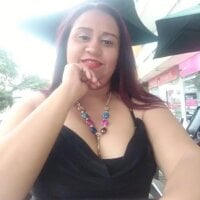 غرفة دردشة LolaANDdaisy دون اتصال