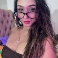 MiLuu_22 webcam