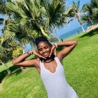 Pretty_pappi webcam model