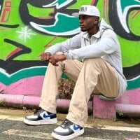 DOUGLAS_099 webcam model