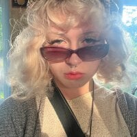 kate_blush