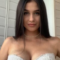 Roxy_Lesi Adlı Modelin Çevrimdışı Sohbet Odası