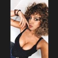 daniellediaz's Offline Chat Room