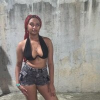 NaomiLux7 webcam model