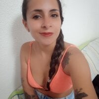 Miley93 webcam model
