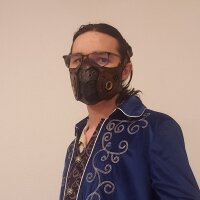 DragonPowered Adlı Modelin Çevrimdışı Sohbet Odası