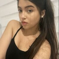 KyliePink_