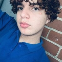 Skyee_angel model avatar