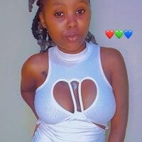 AmeliaaPretty's Offline Chat Room