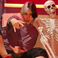 LizNostrand model avatar