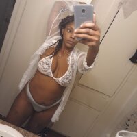 keepFaith27 Adlı Modelin Çevrimdışı Sohbet Odası