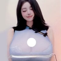 momodada2025's Offline Chat Room