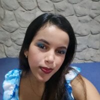 Alejandraedenroom webcam model