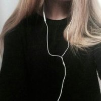 SuzanneAdibe's Offline Chat Room