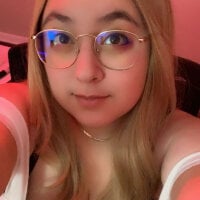 ellie_moo's Offline Chat Room