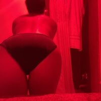 غرفة دردشة Chaneldiamondx دون اتصال