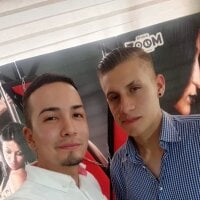 MartinandYifer_ offline chatrum