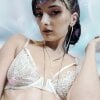 ChrissyContraryn Offline chat-huone