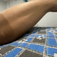 NudeLegs