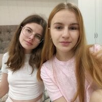 ThaliaPezez webcam