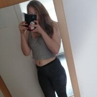 jasmin23001 Chat Room offline
