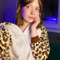 yuna_guana offline chatrum