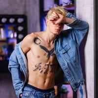 PeepAxel's Offline Chat Room