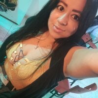 miss_angelina_1's Offline Chat Room