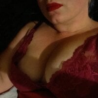 MadamMayI Adlı Modelin Çevrimdışı Sohbet Odası