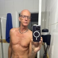Roygbiv69 webcam