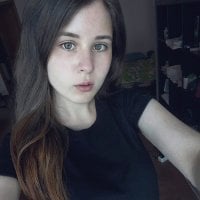 BeataLuxe's Offline Chat Room