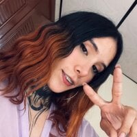 Emma_Zamcrott webcam