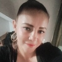 Jasmin_Mature_H's Offline Chat Room