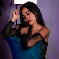 bluee_lov model avatar
