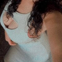 غرفة دردشة foxylatina13 دون اتصال