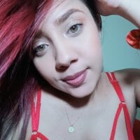 IsabelaLatina's Profile Pic