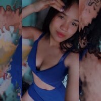 violeta_reino's Offline Chat Room