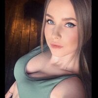 Olivia_Fox's Offline Chat Room
