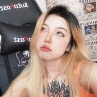 SNAKEgirlQAQ nude strip on webcam for live sex video chat