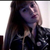 Moondark_x's Offline Chat Room