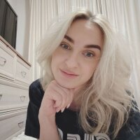 Julia_Roby