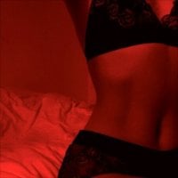 EmmaStrong's Offline Chat Room