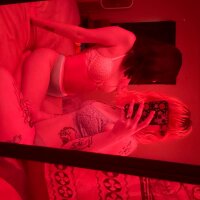 غرفة دردشة bratty_kat4u دون اتصال
