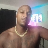 daddy_dee_8in webcam