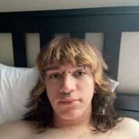 Kelsey_Quinn's Offline Chat Room