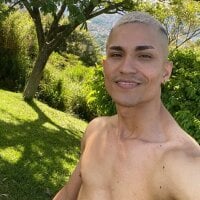 Jacoxxx1415's Offline Chat Room
