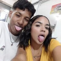 KaroyAndy's Offline Chat Room