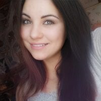 غرفة دردشة Catherine_Frederika دون اتصال